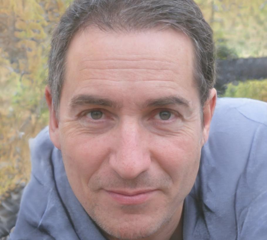 Ritratto di Davide Riccardi